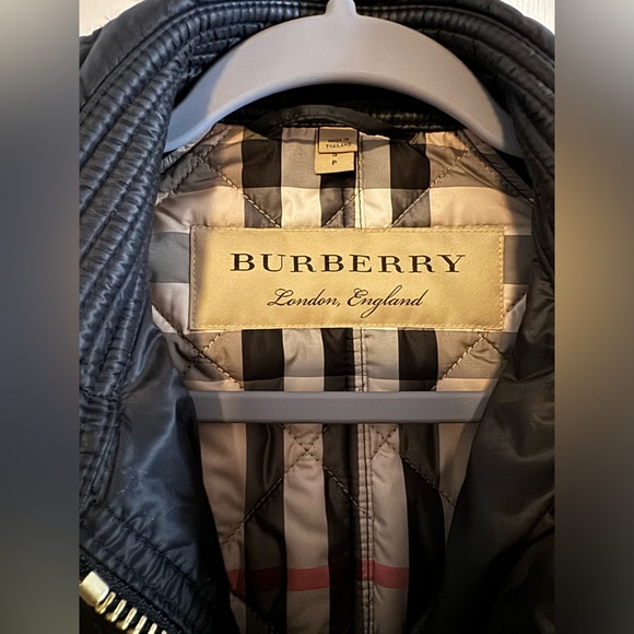 Burberry Quilted Jacket - Picture 2 of 6